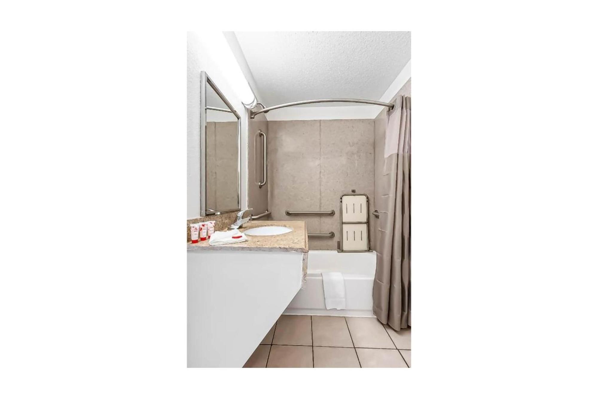 Oyo Hotel Bossier City La - Red River Εξωτερικό φωτογραφία