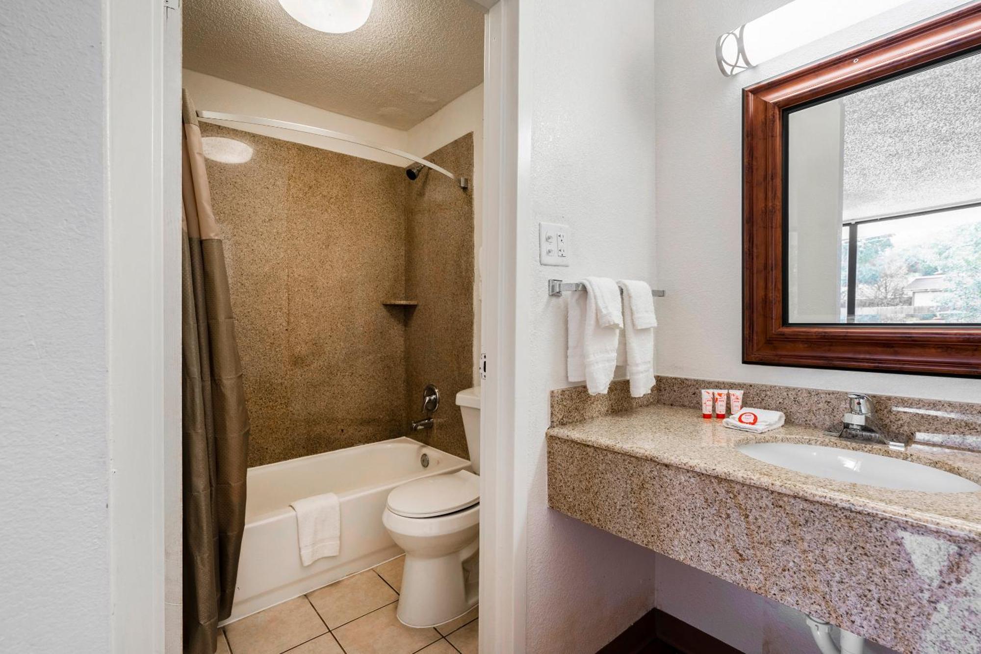 Oyo Hotel Bossier City La - Red River Εξωτερικό φωτογραφία